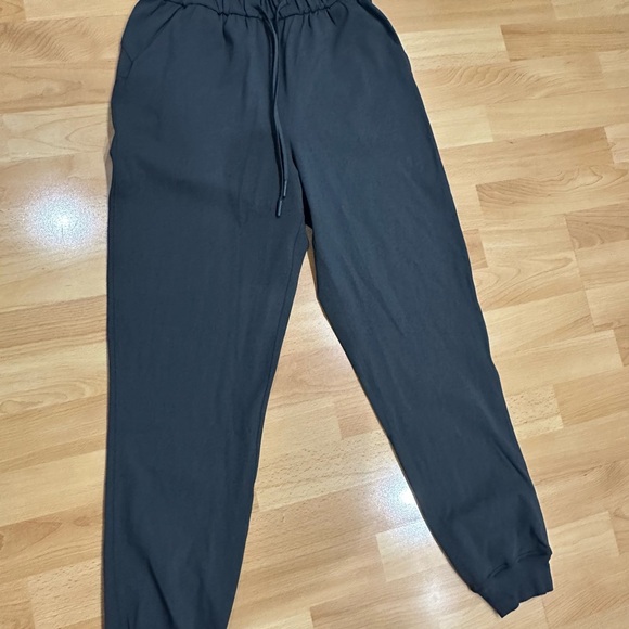 Brand New Lululemon Stretch High-Rise Jogger - Picture 12 of 12